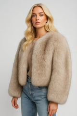 Iconic Street Fashion Week Luxury Brand Gardient Cropped