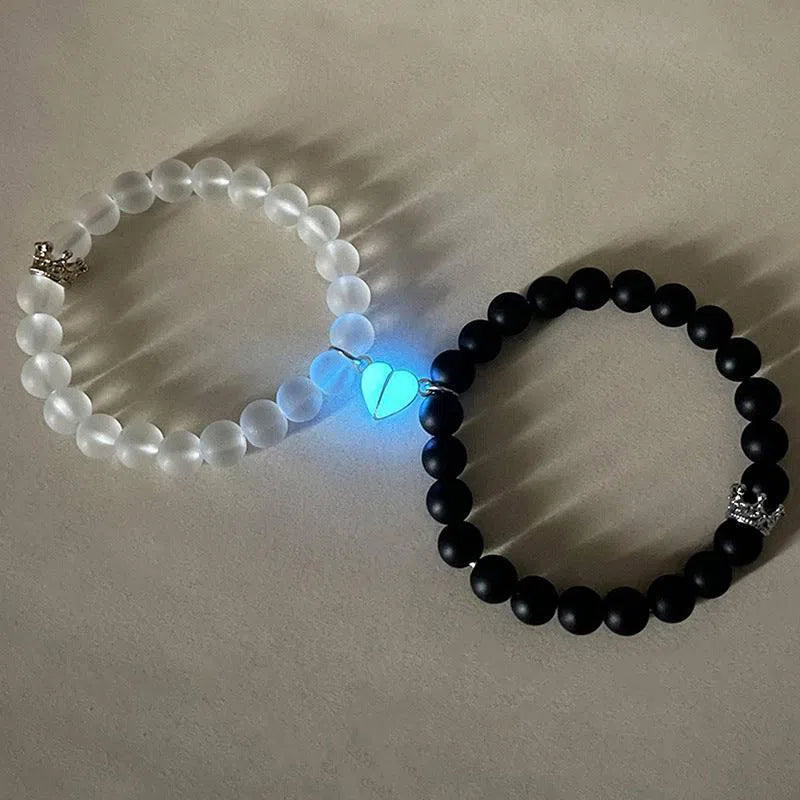 Fashion Jewelry 2pcs Handmade Crown Beaded Charms Bracelet Luminou Heart Glow In The Dark Couple Bracelet For Lover Men Women Fluorescent Gift-5