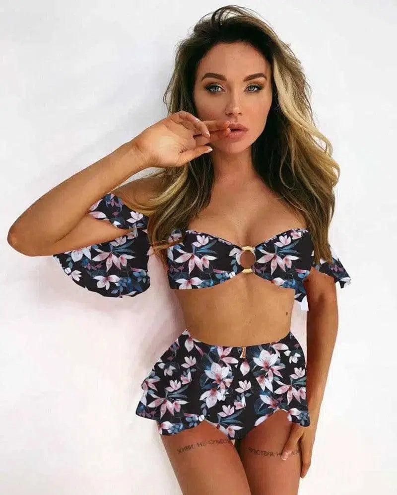 Three-piece swimsuit with printed ruffles-Crushflower-4