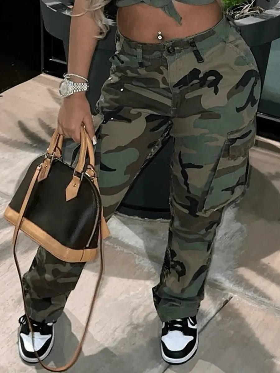 Trendy Camo Cargo Pants: Must-Have Streetwear-3