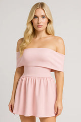 Πλεκτό φόρεμα για διακοπές στην παραλία σε ευρωπαϊκό και αμερικανικό στυλ